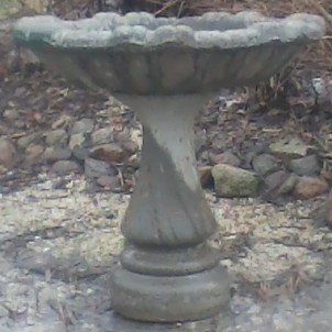BB1800 SCROLL BIRD BATH