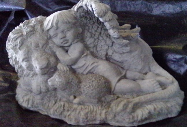 SA125 ANGEL WITH LION & LAMB $40