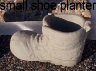 PO260 OLD SHOE PLANTER SMALL