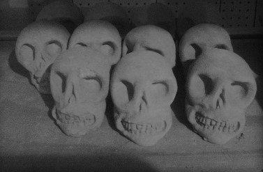 SS607 TINY HUMAN SKULL $5