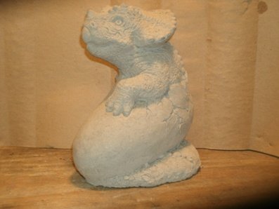 AD283 DINOSAUR TRICERATOPS HATCHING $21