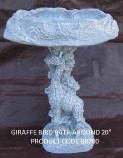 BB700 GIRAFFE BIRD BATH