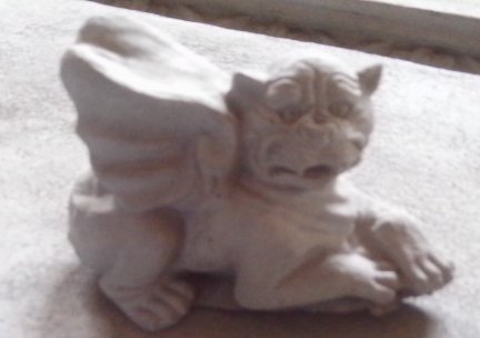 SG366 GARGOYLE TINY $5