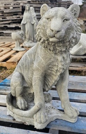 AT890 TIGER 30" SITTING $90 (NOT PICTURED AT891 TIGER CUB $18)