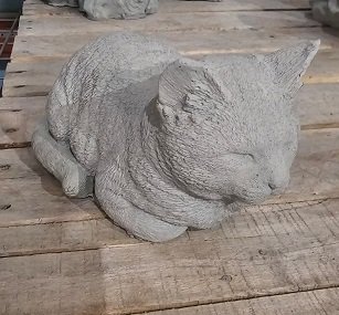 AC229 RESTING CAT $12