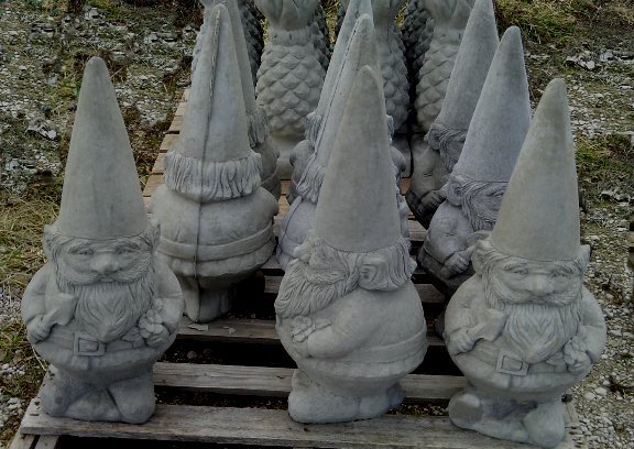 SG390 GNOME 2FT $60