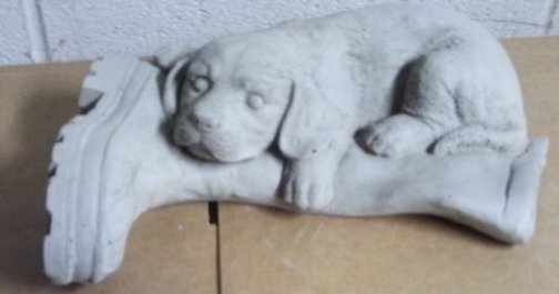 AD322 DOG ON BOOT $15