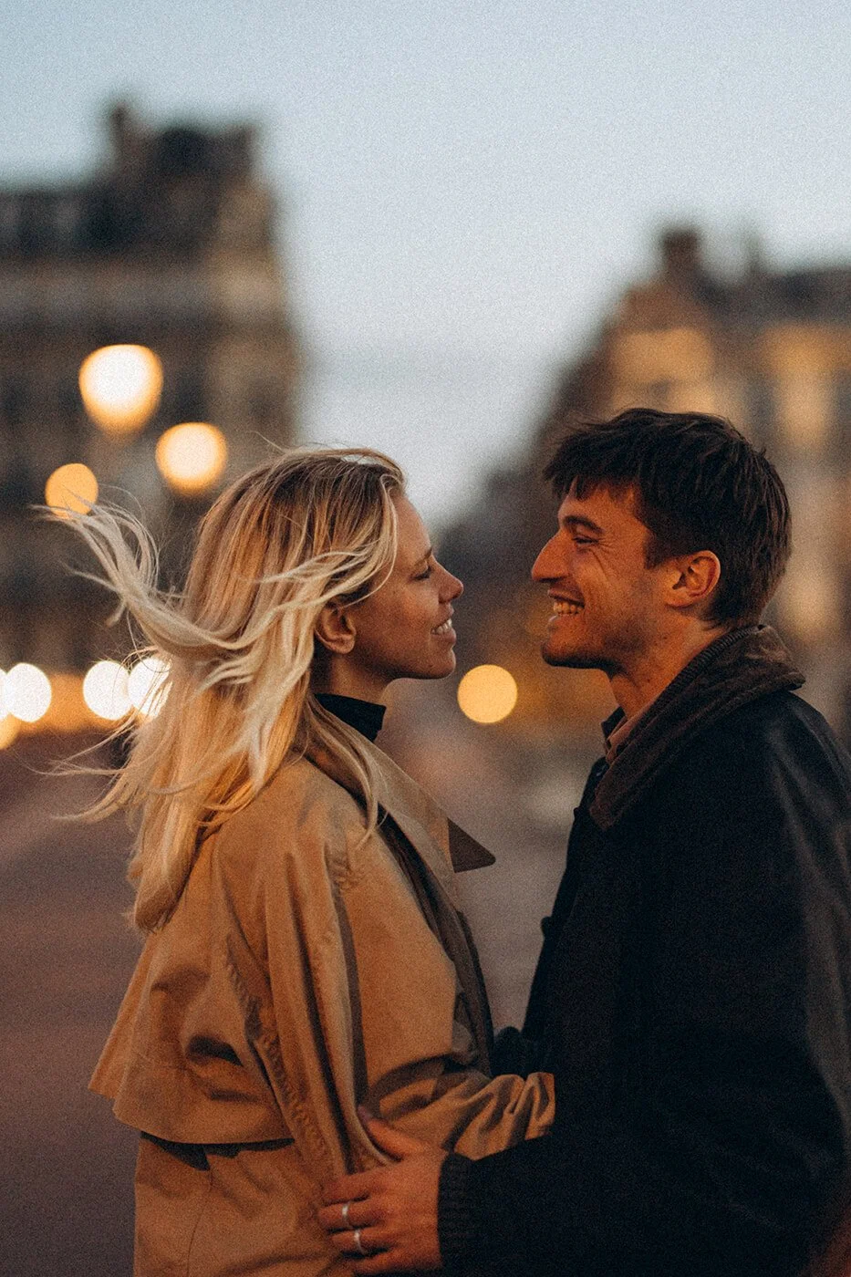 candid-couple-sunset-session-paris.jpg