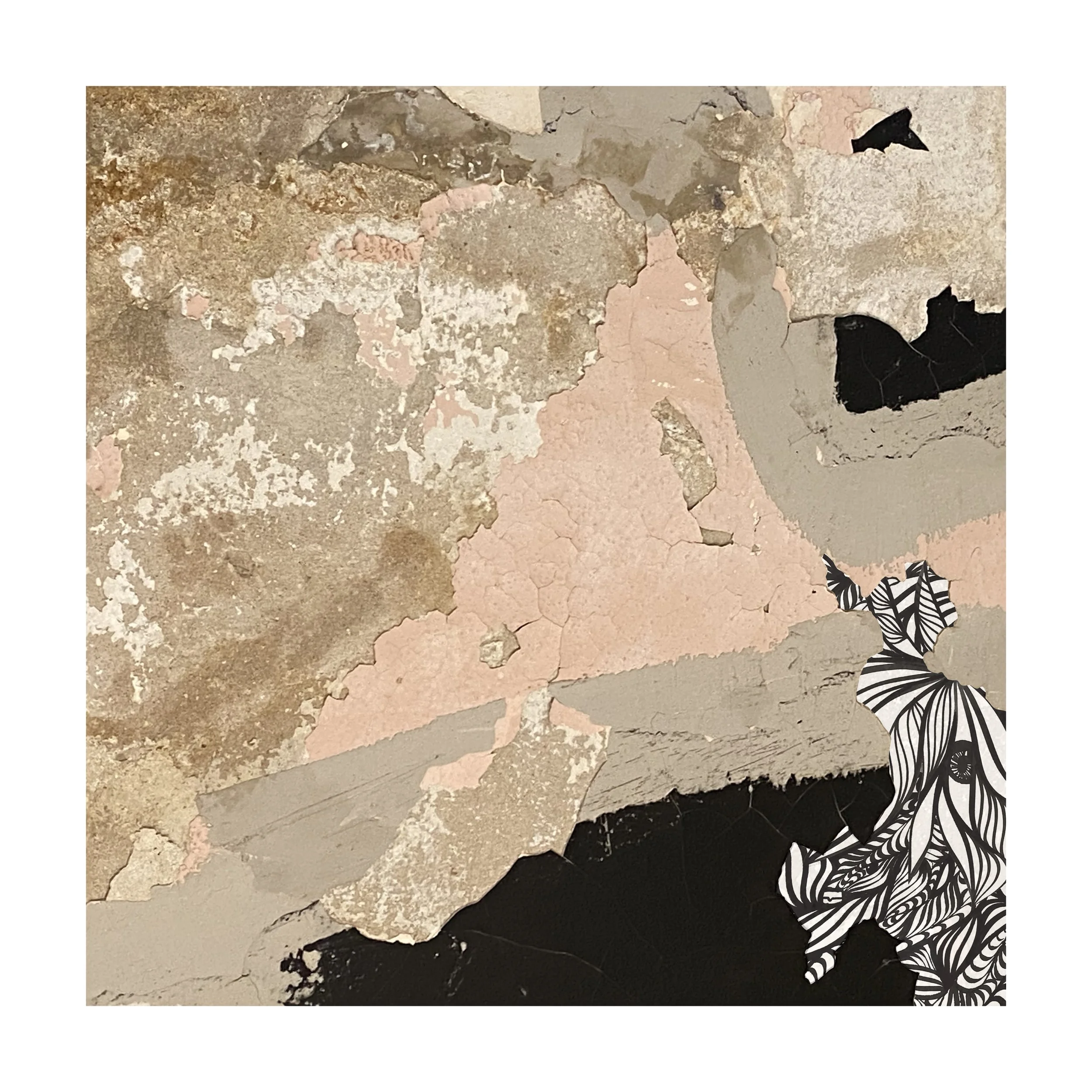 Fotokunst på lærred af Charlotte Hedegaard – afskallet mur i Stockholm 2nd Hand Store + håndtegning