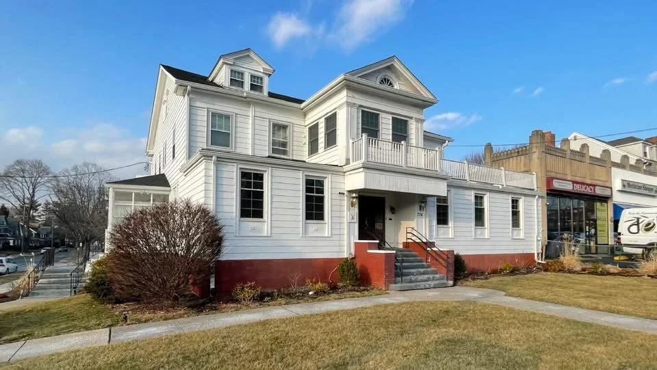 The Perkins House – 2024

The Perkins House was built by Dr. Nathan Perkins, pastor of the Congregational Church during the American Revolution. 

The property was sold to Paul Hamilton in the 1830s.  Hamilton died in 1851, leaving his property to hi