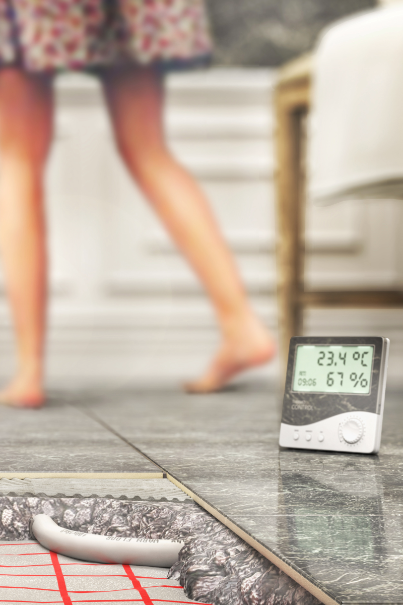 Modern Electric Floor Heating Systems and Advanced Control Features.png