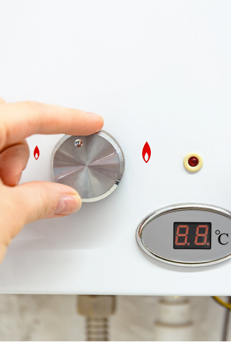 Modern Electric Heater Systems and Advanced Control Features.png