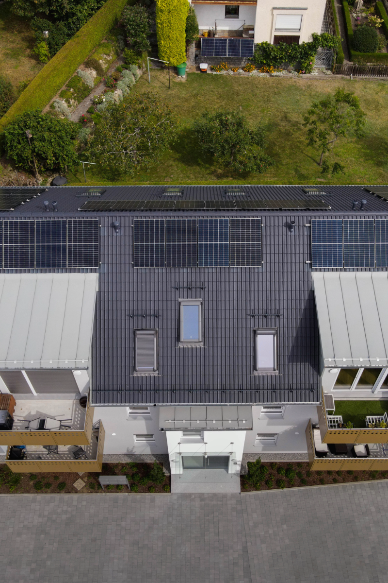 Modern Solar System Design Features and Integration Capabilities.png