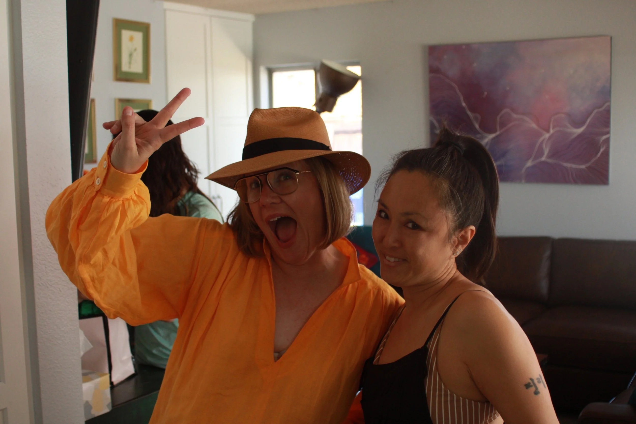 Kiki & Jeanie.JPEG