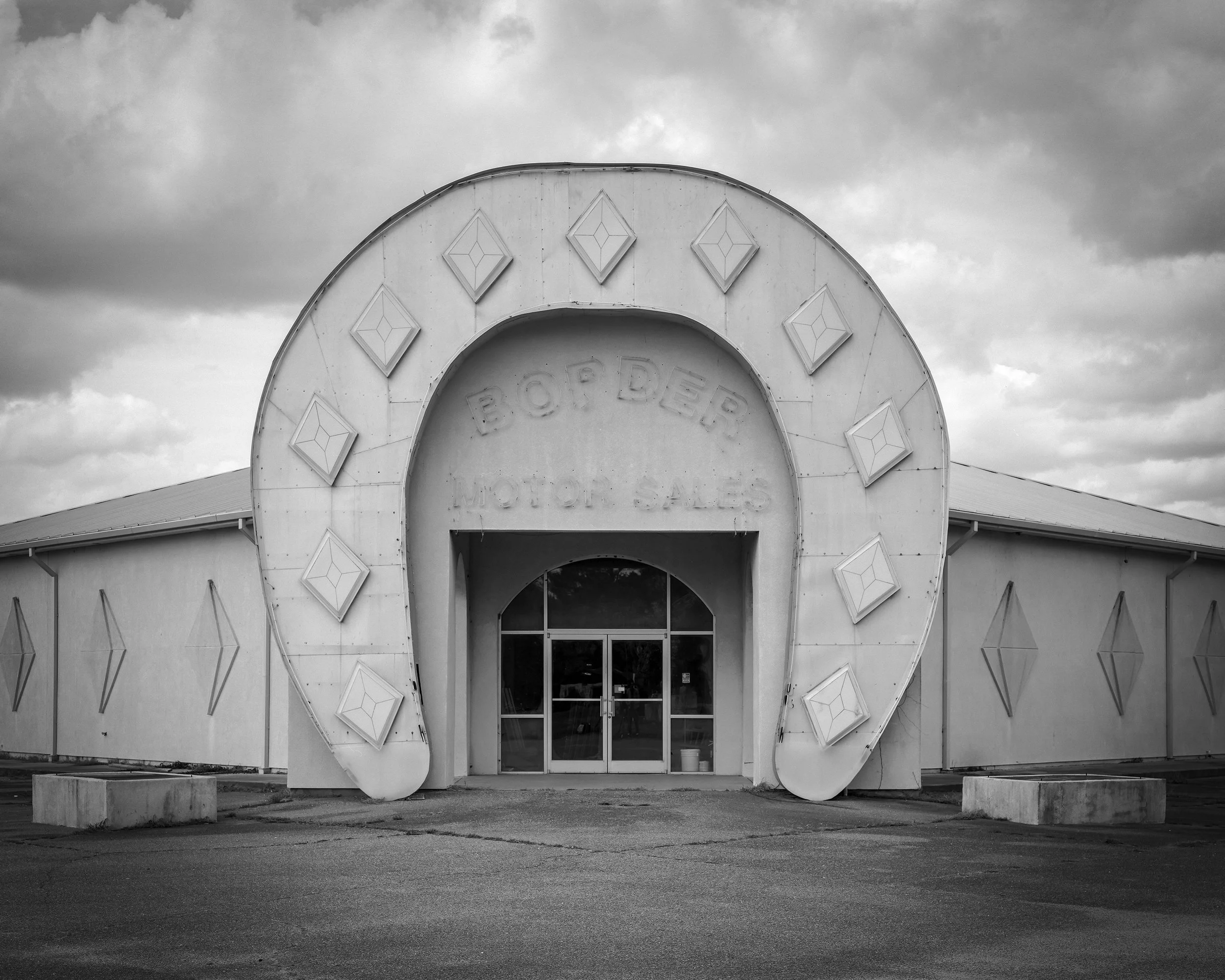 Horseshoe Motors copy.jpg