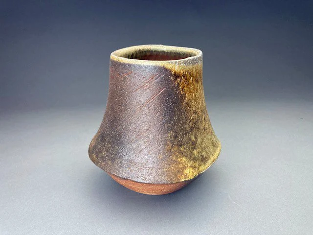 square sculpted vase, back.jpg