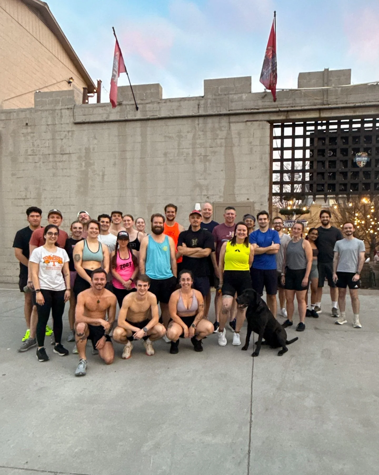 TGIF!! ☀️ Coach Maria&rsquo;s Thursday Night 5K was at @schulzbraubrewing this week&mdash; always the perfect way to kick off the weekend.

We&rsquo;ve got a new run joining the weekly lineup next week&hellip; any guesses? 👀