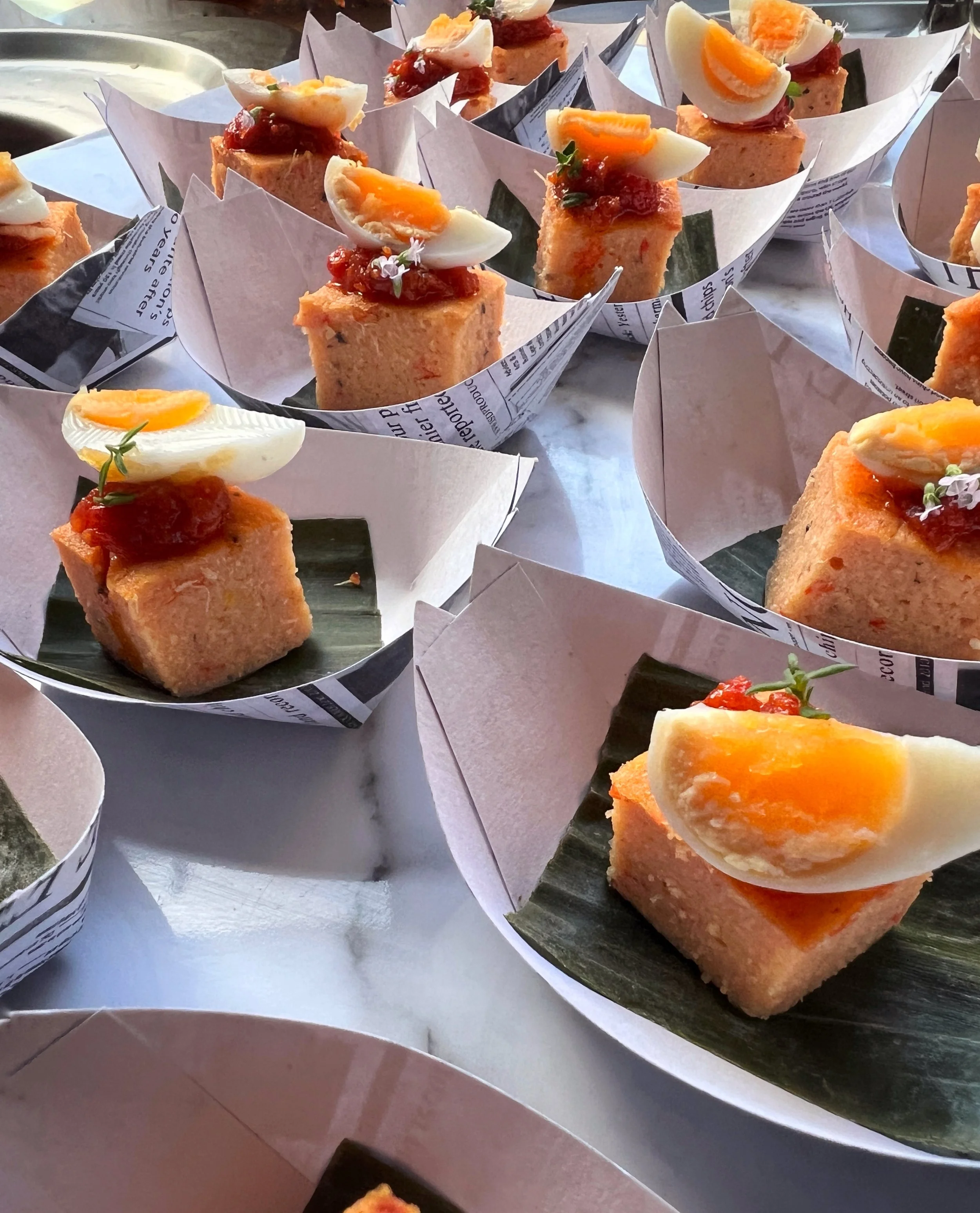  Canapenaija: Moimoi| pepper chutney| quail eggs.