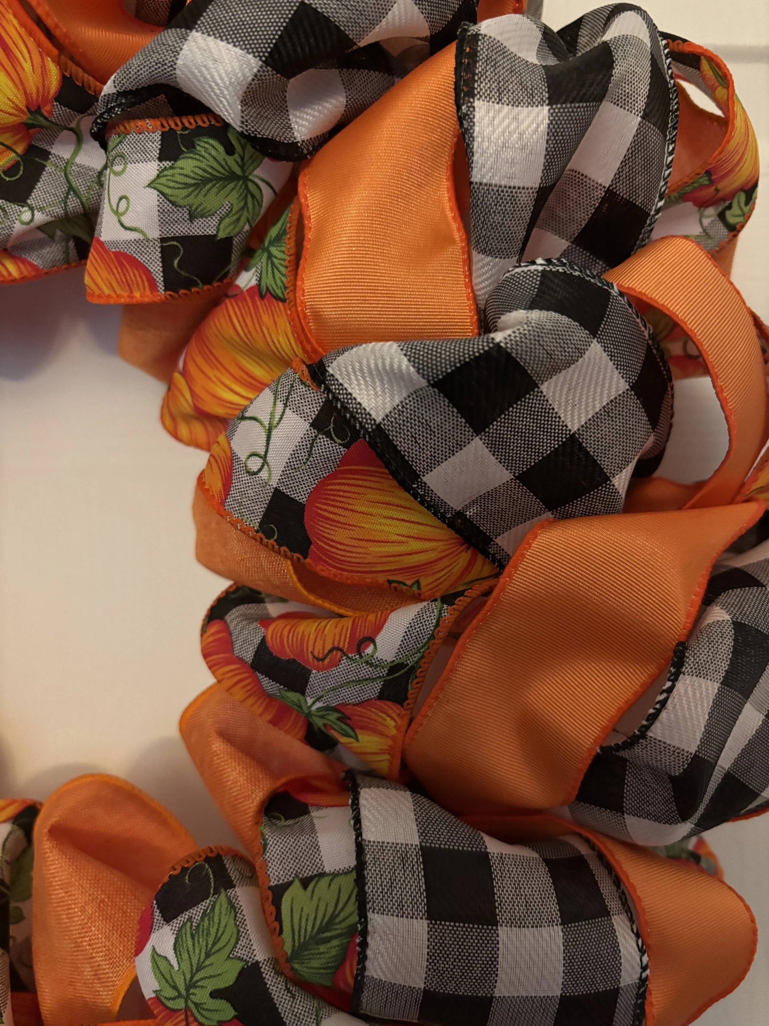 18 Inch Orange, Black and White Buffalo Plaid Pumpkin Wreath Zoom View.JPG