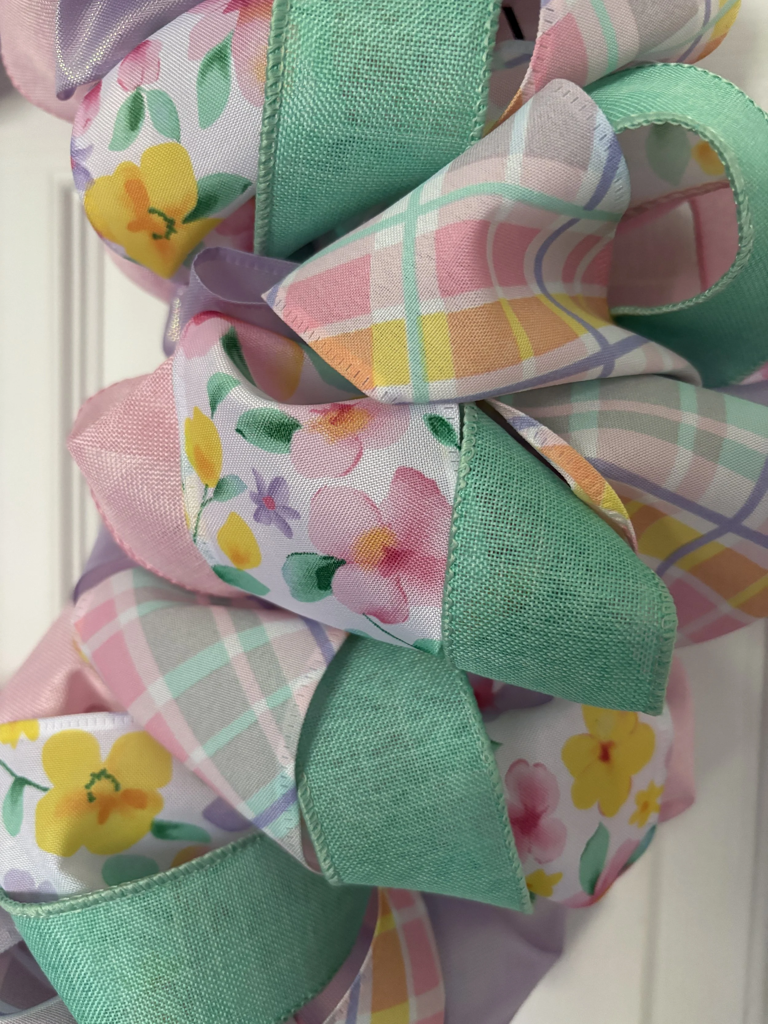 Spring Flowers and Plaid Pastel Ribbon Wreath Zoom View.JPG