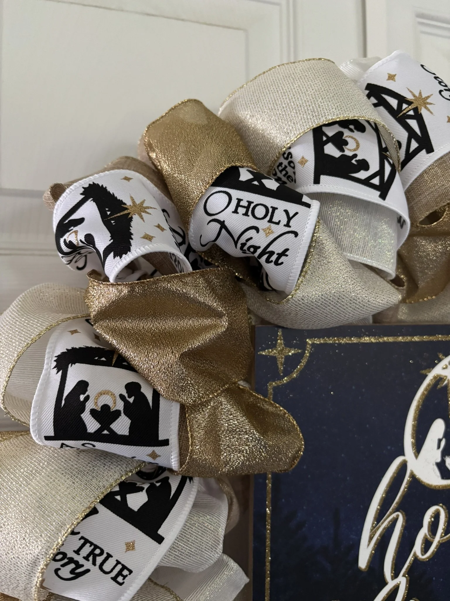 O Holy Night Ribbon Wreath Zoom View.JPEG