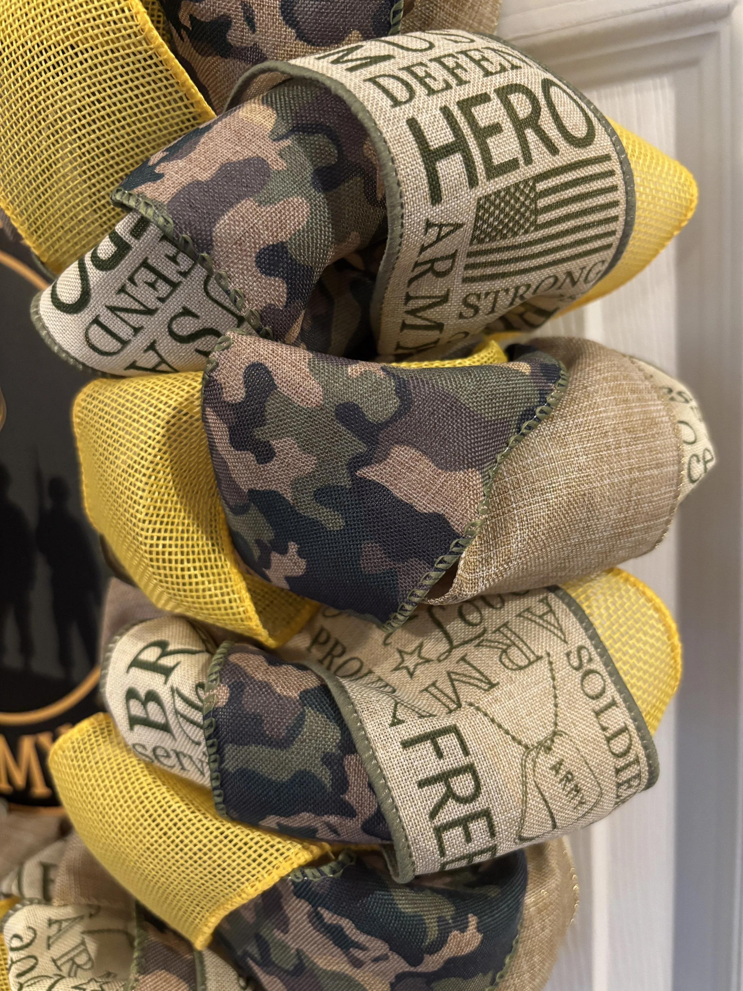 Brave and Stromg US Army Ribbon Wreath Zoom View.JPG