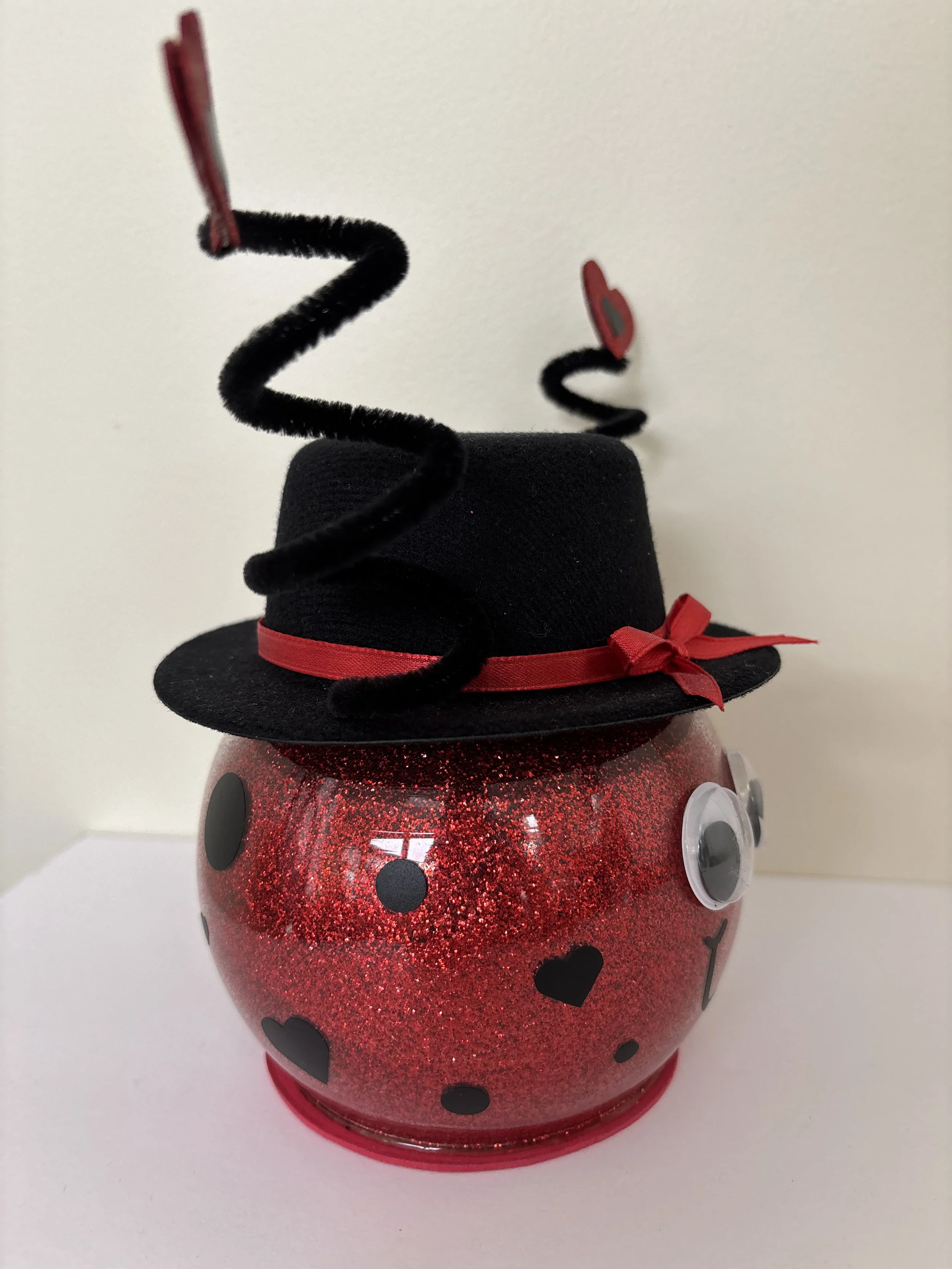 Male Ladybug Right View.JPG