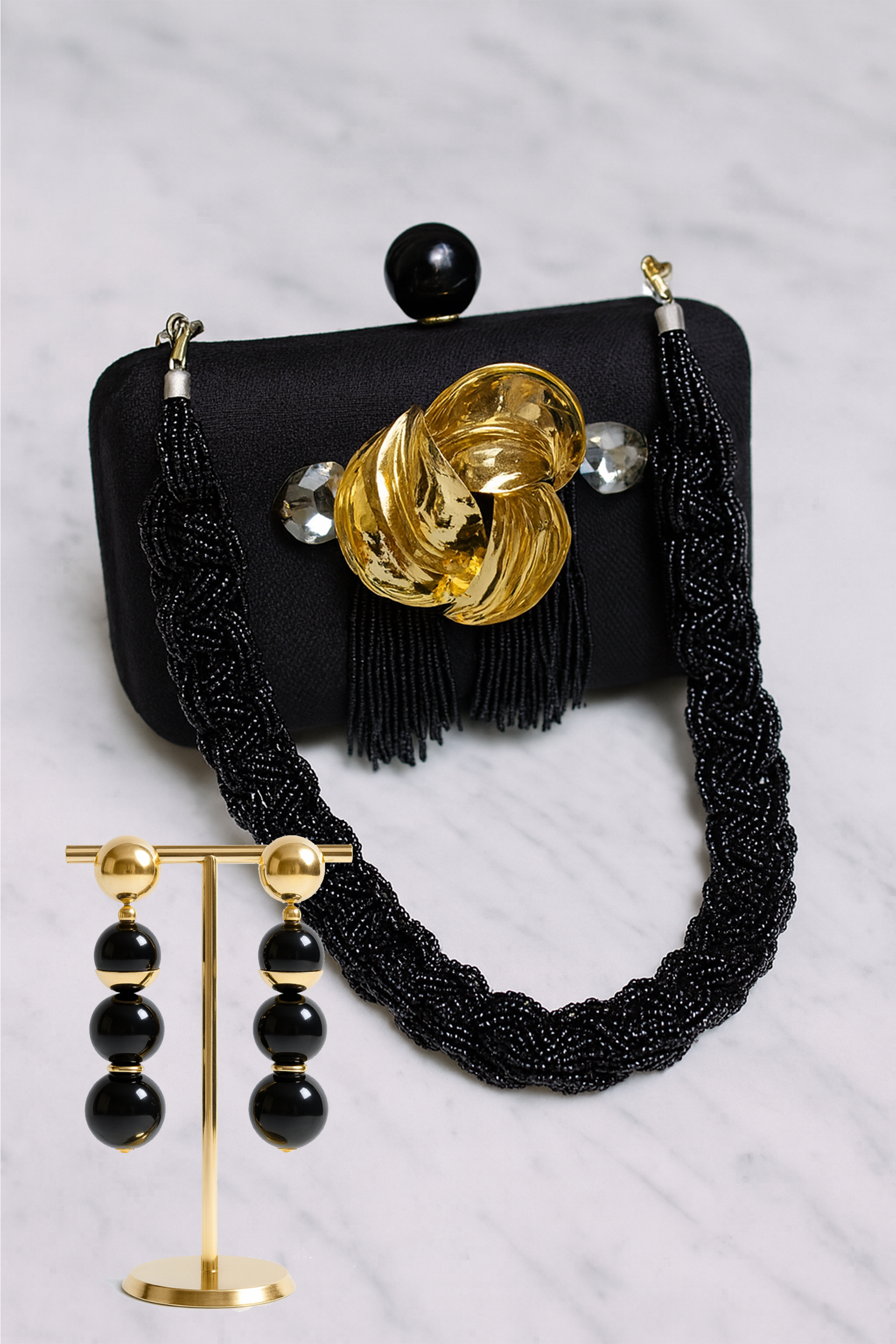 SELEÇÃO CURADA – PRETO ESSENCIAL