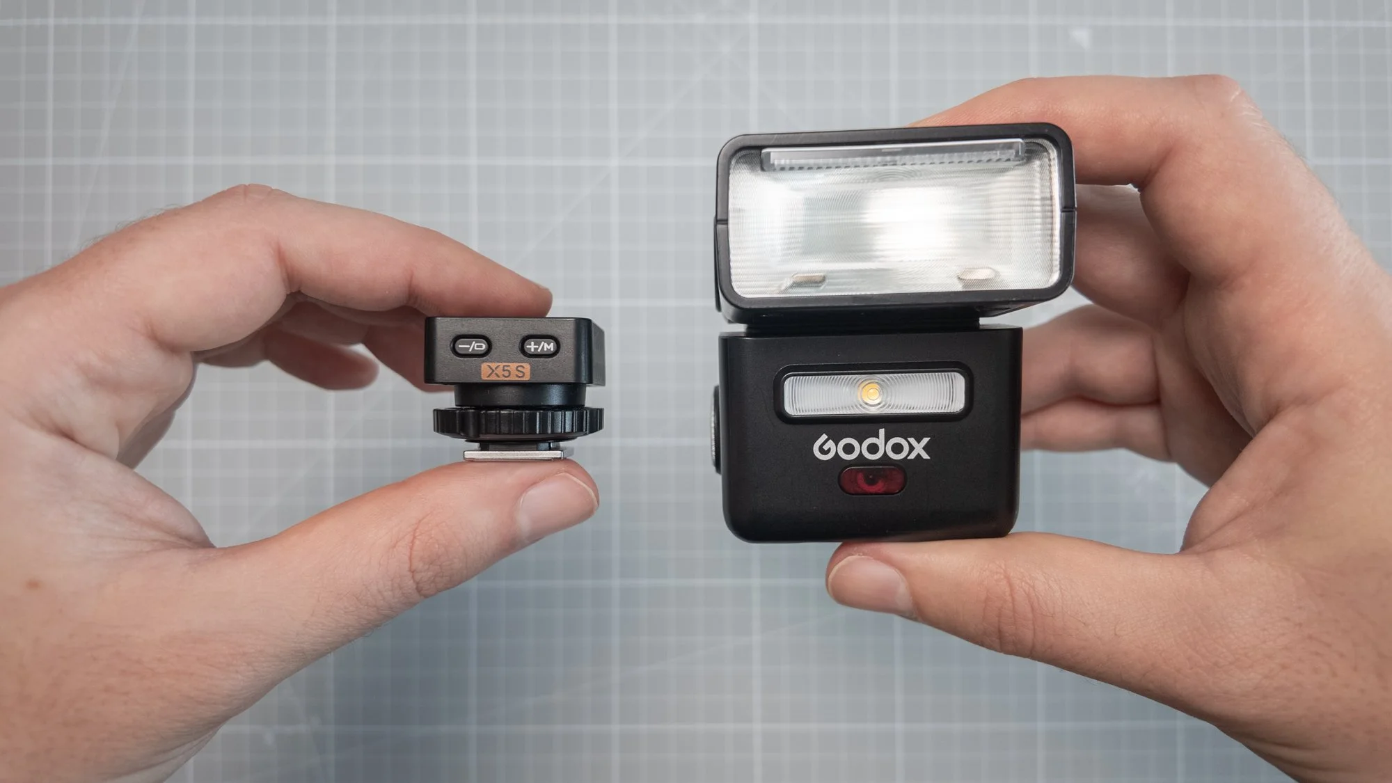 Godox iT32 - Product 2.jpg