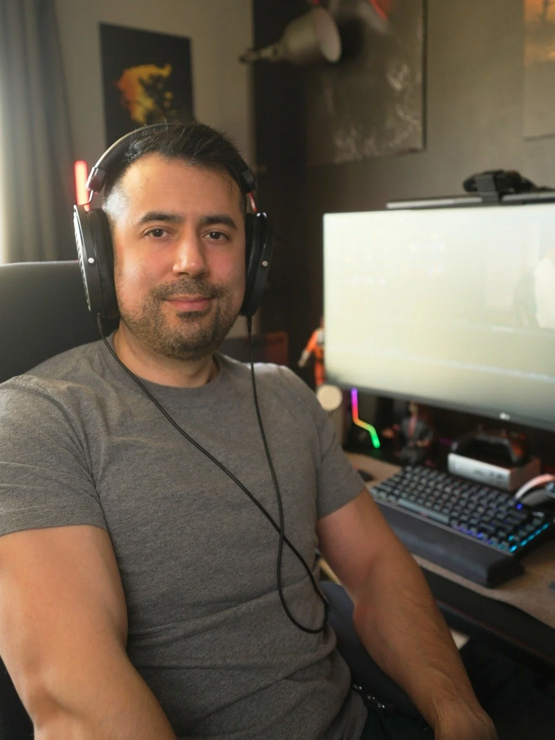 In my natural habitat, hard at work on the next video. It's been a while since my last one, I hopefully should have this one out in a few days 👊🏼