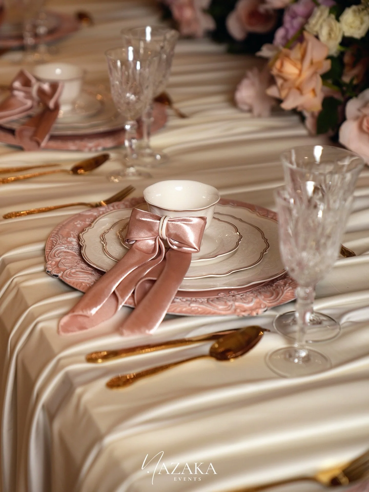 Soft ribbons, gentle florals, and a hint of gold ✨🤍