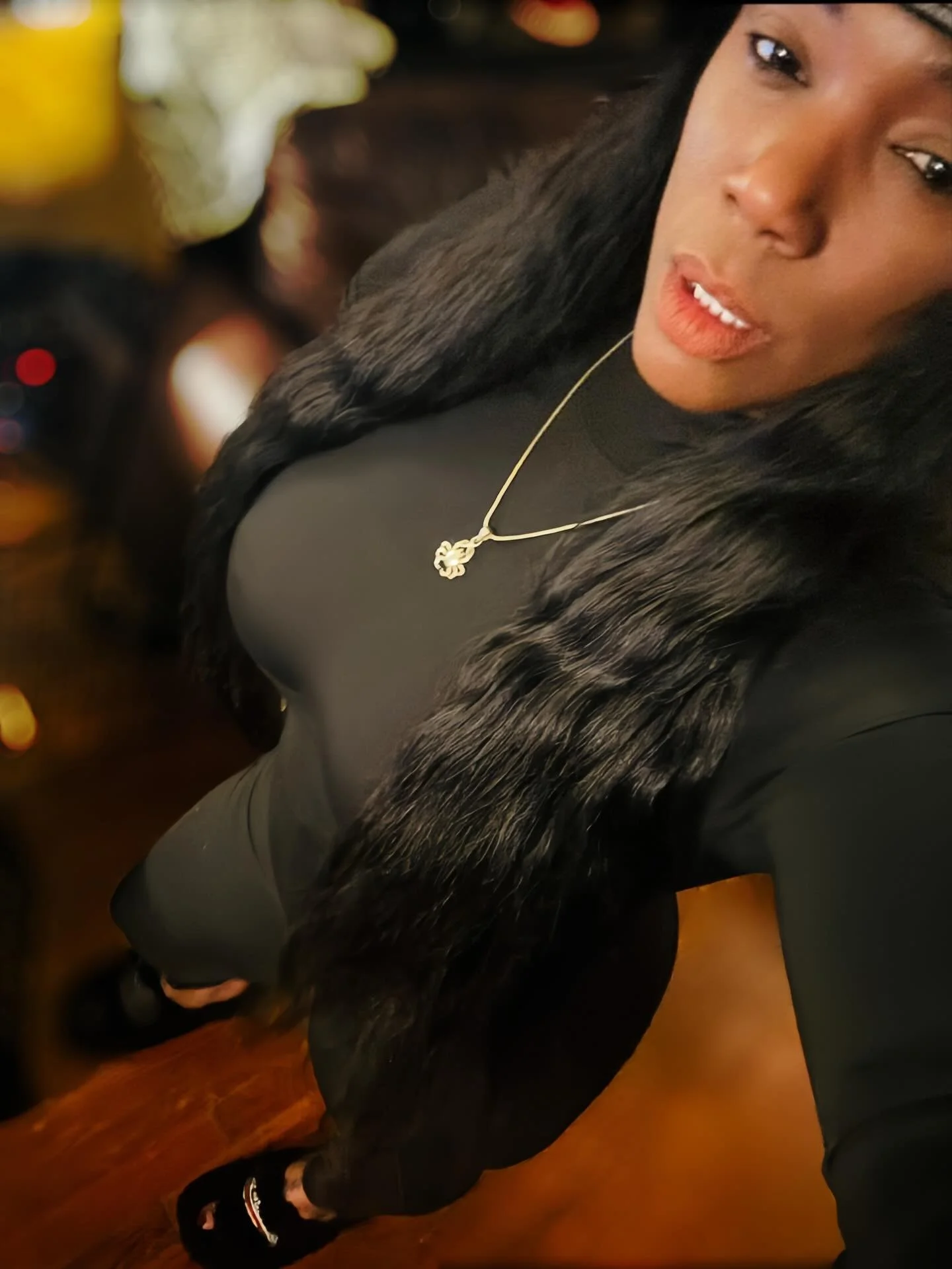 🖤💛🌙✨💫

#630moonchild