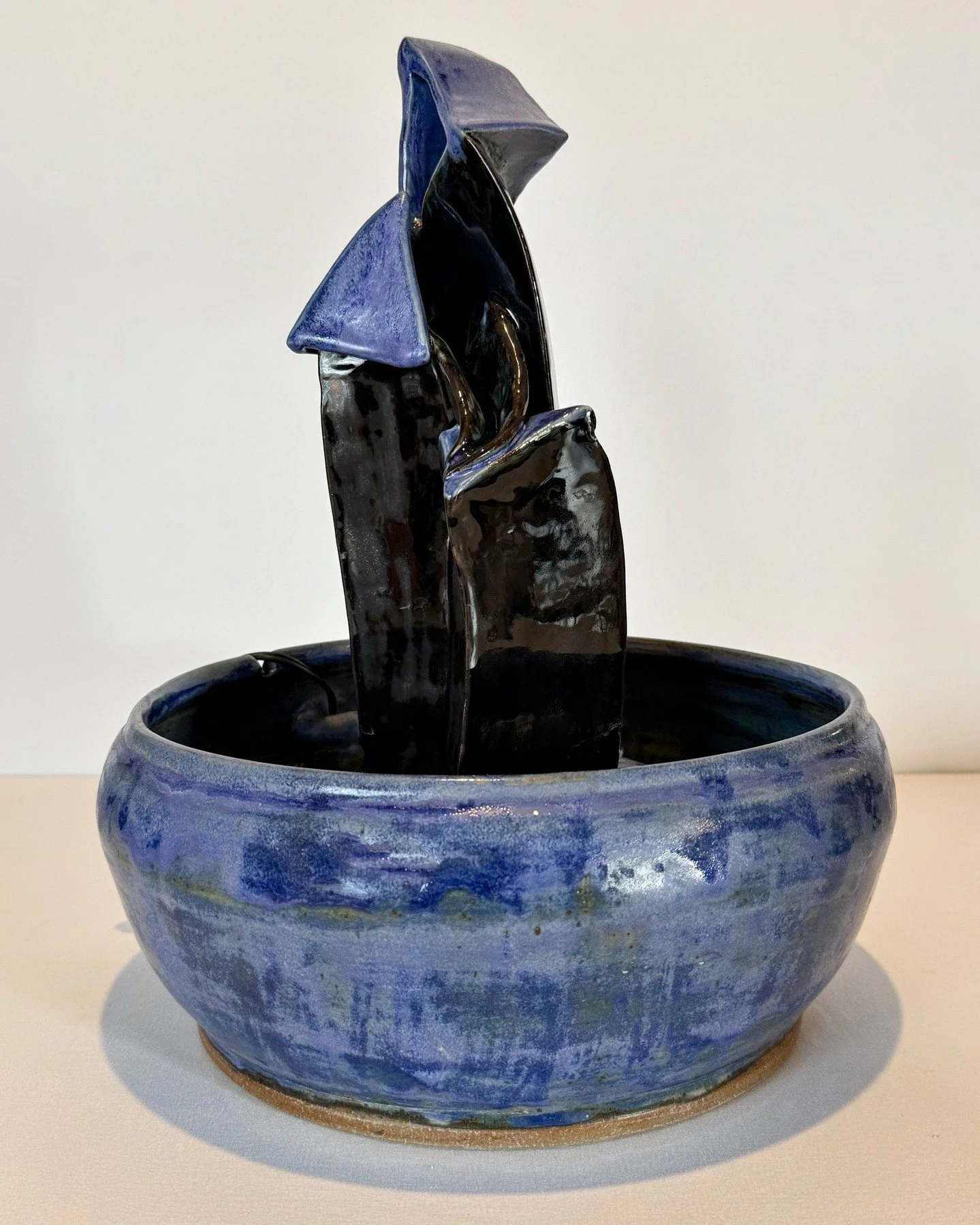 Excited to have Lisa Smernoff taking part in our annual Spring Pottery show! May 22 &amp; 23!
#aurorapottersguild #coloradoartist #pottery #smallbusiness