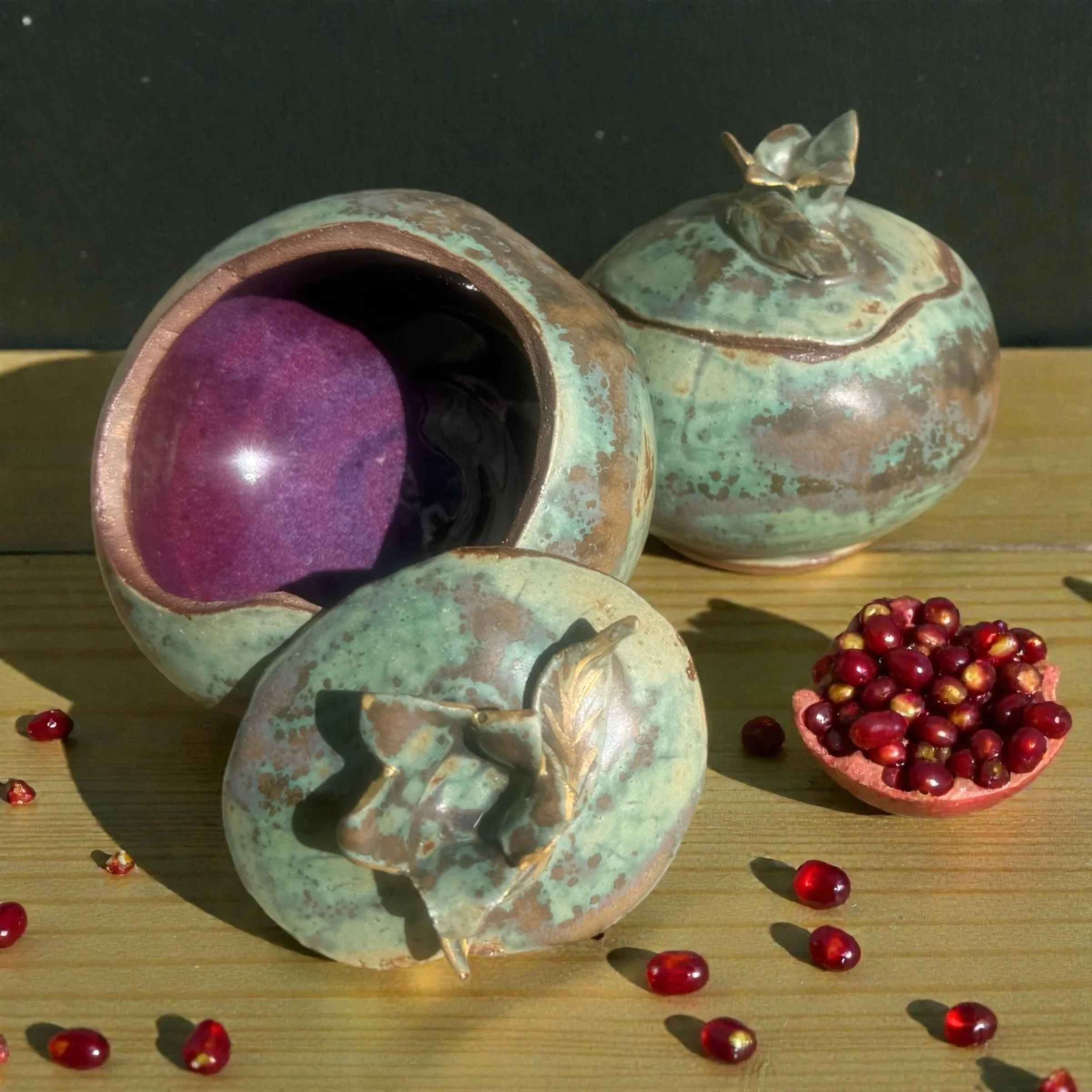 SarahW-Pomaganat Container.jpeg