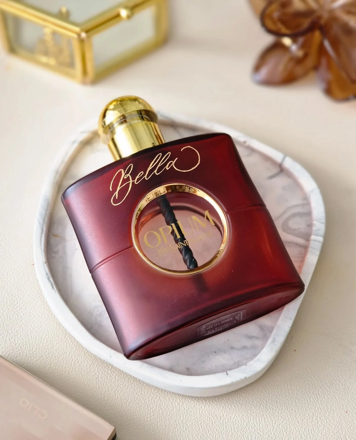 Custom perfume engraving now available in my shop ✨ Link in bio!
Super excited to offer this new service, perfect for the bride and groom, wedding party or special someone (including yourself 😉) 
It's autumn and so of course we've got to bust out th