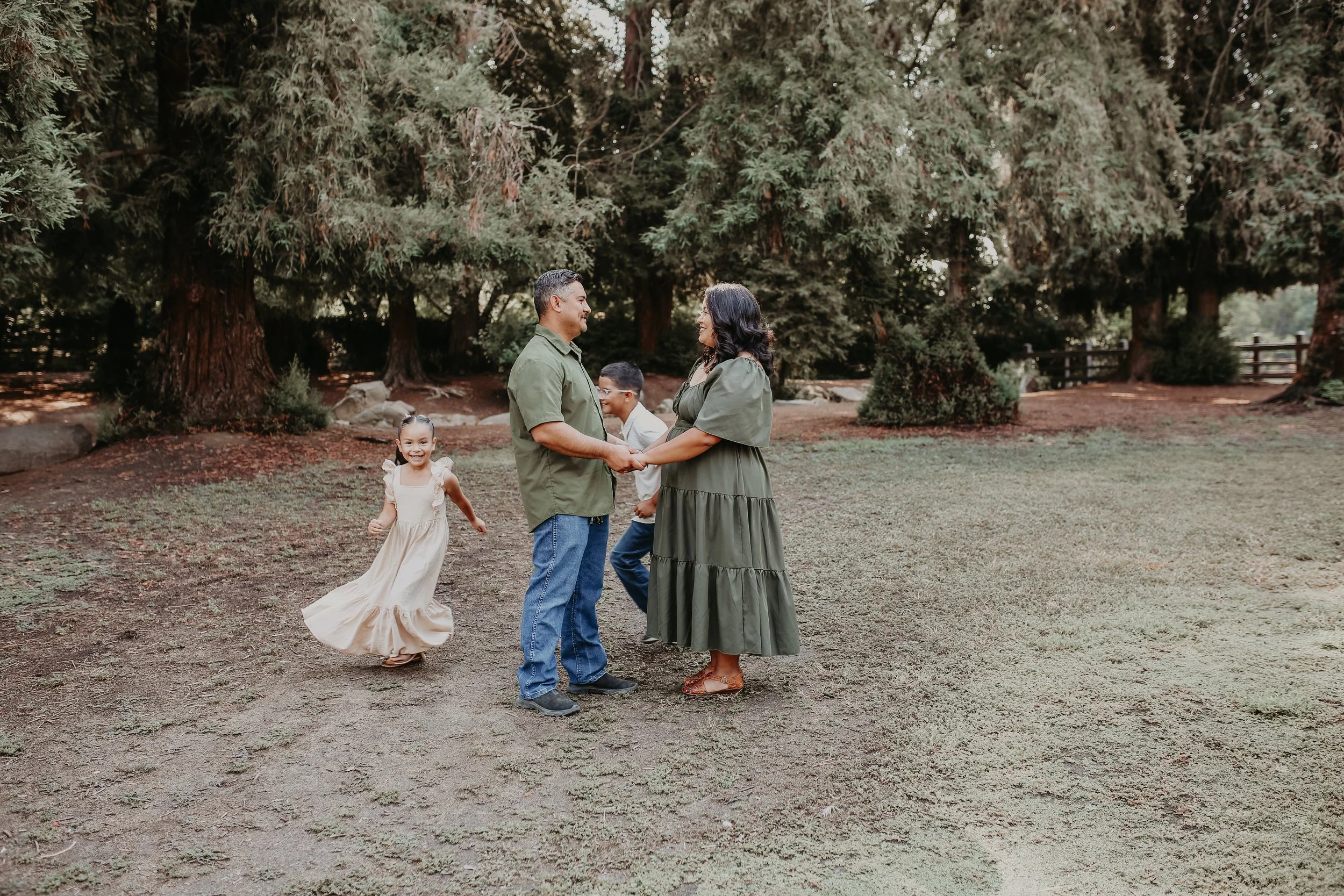 family photoshoot photographer Central Valley San Francisco Fresno