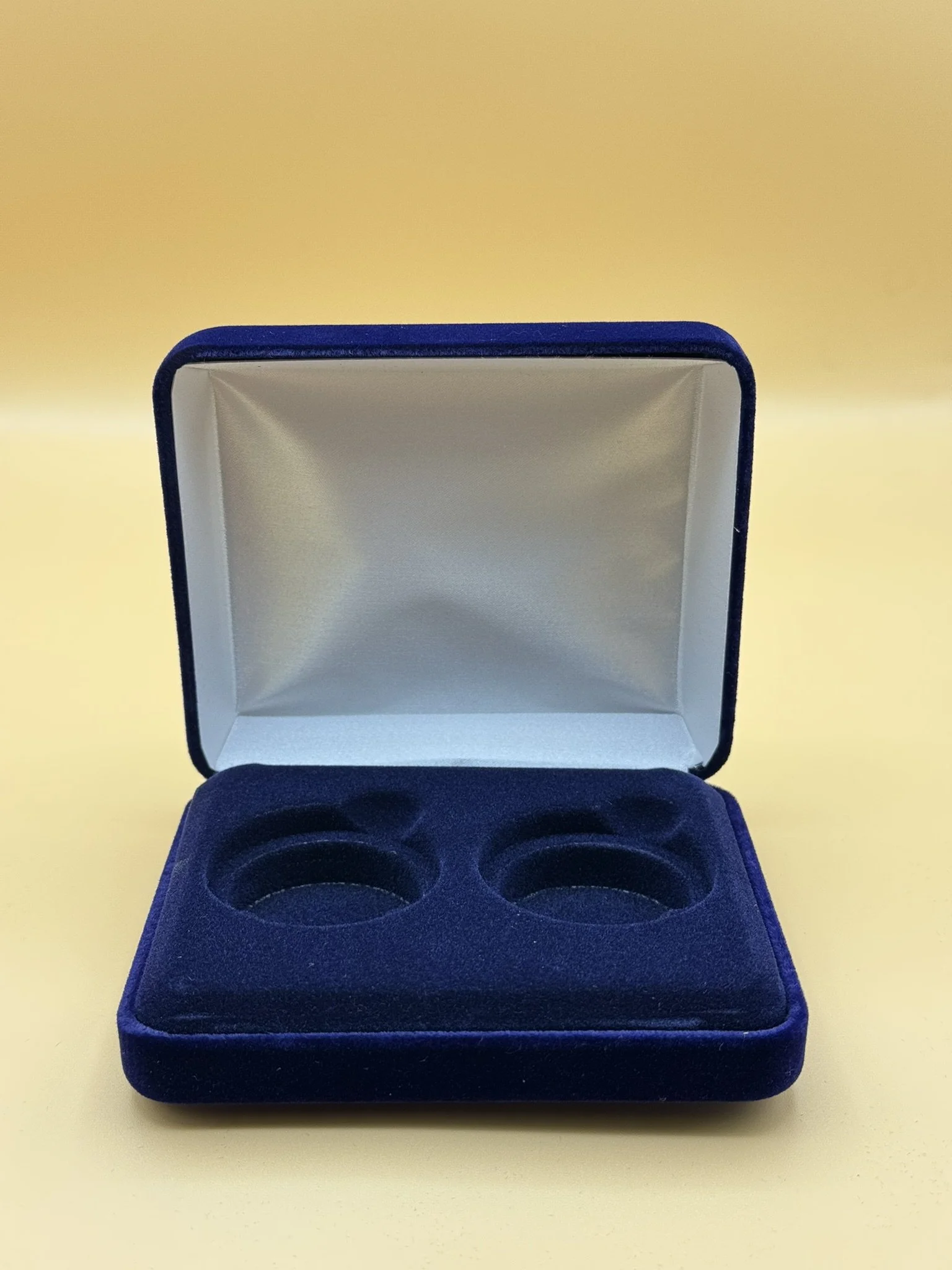 Double Coin Holder