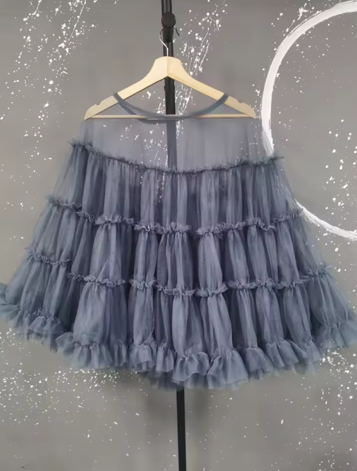 Grey Mesk cake blouse.png