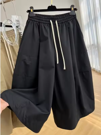 black elastic waist culotte.png
