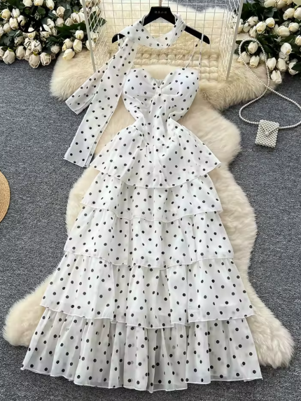 maxi polka dot.png