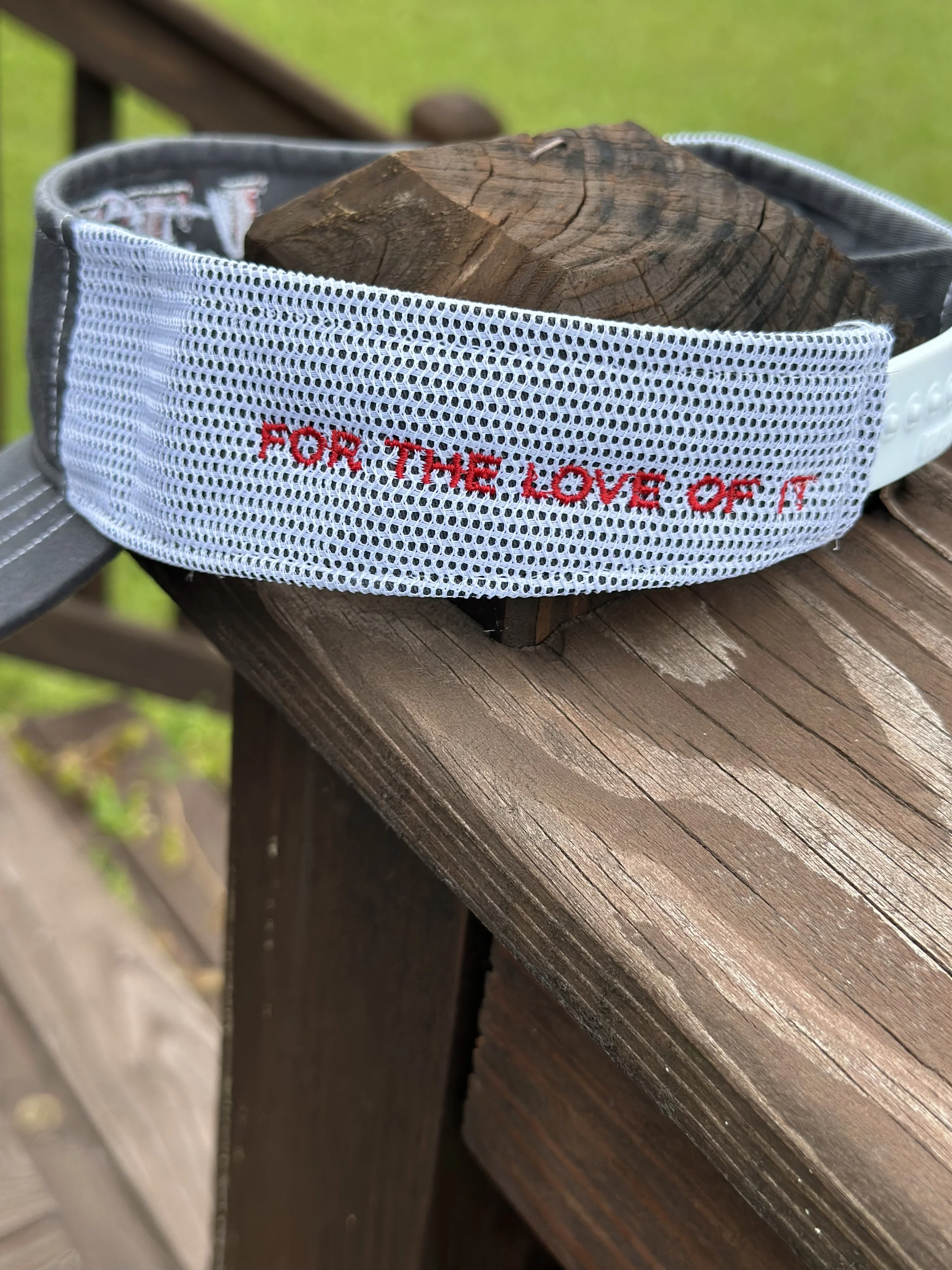 Visor - Charcoal / White