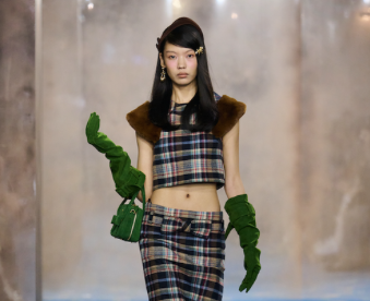 shushu/tong 'the invented self' aw26