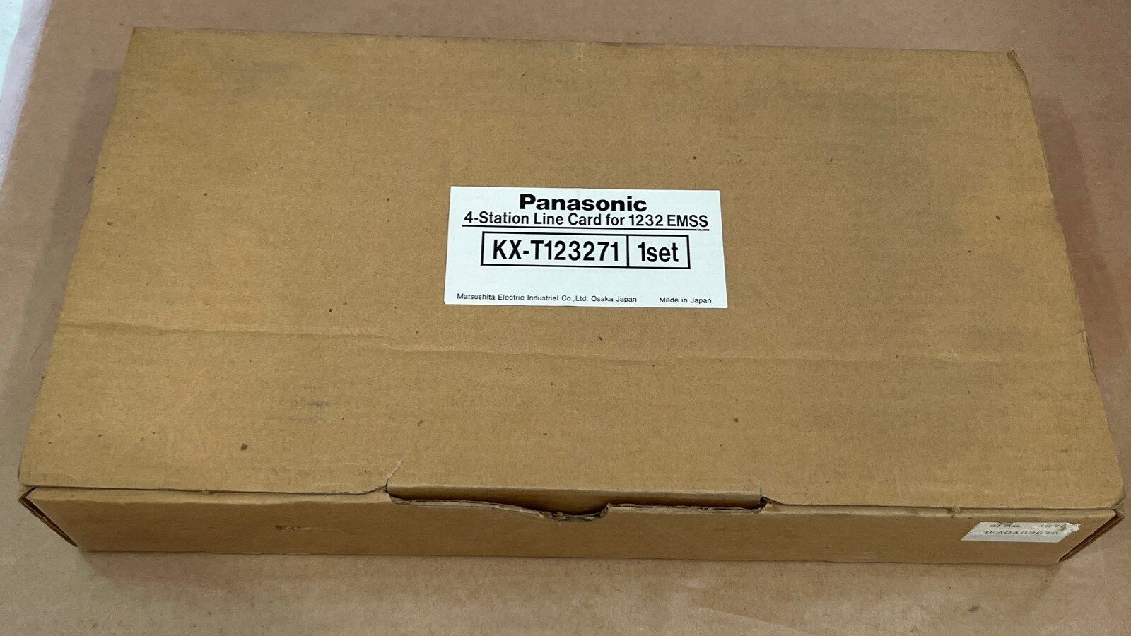 KX-T123271n.jpg