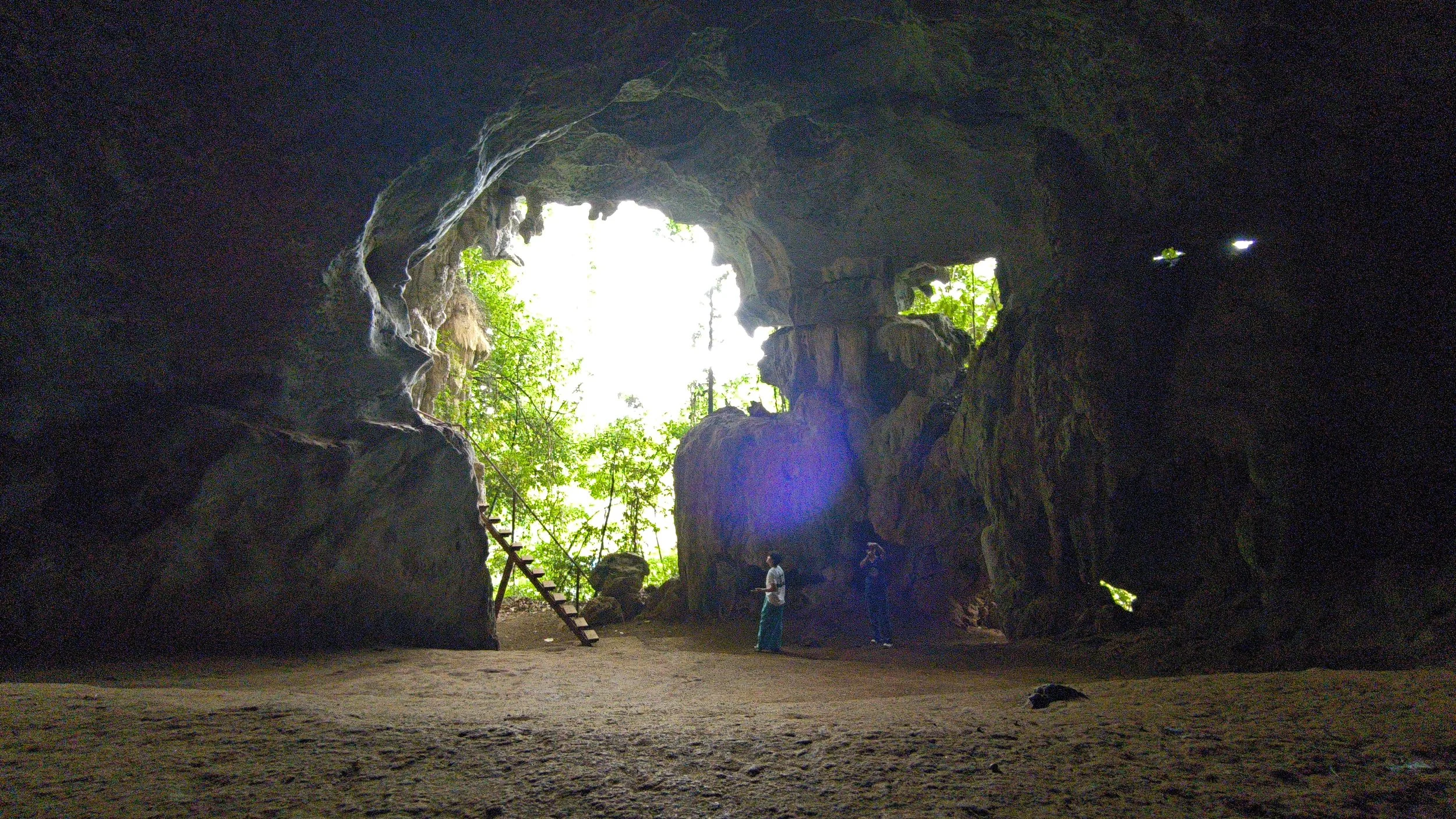 temple-adventure-trek-cave-sangkhlaburi.jpg.jpg