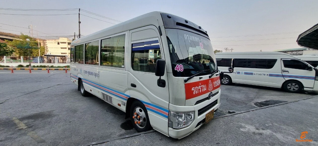 minibus-bangkok-kanchanaburi.jpg