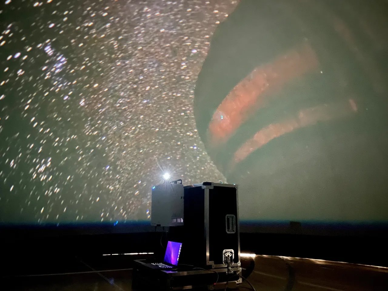 StarLab picture 7.jpeg