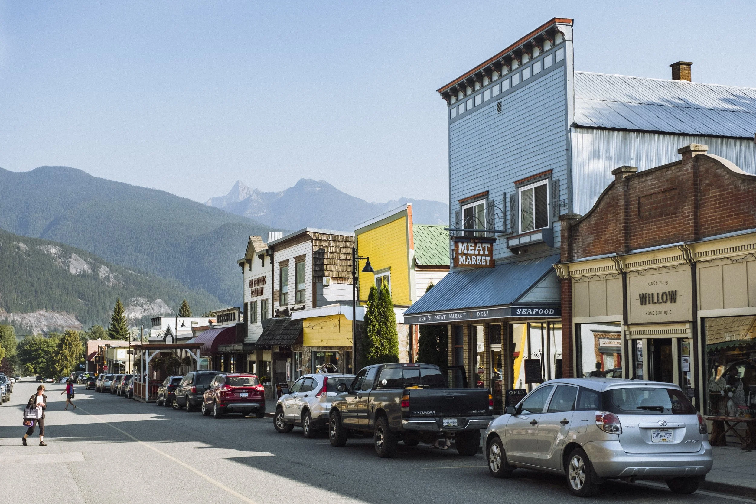 Kaslo BC, FieldandForest.co / KootenayRockies.com