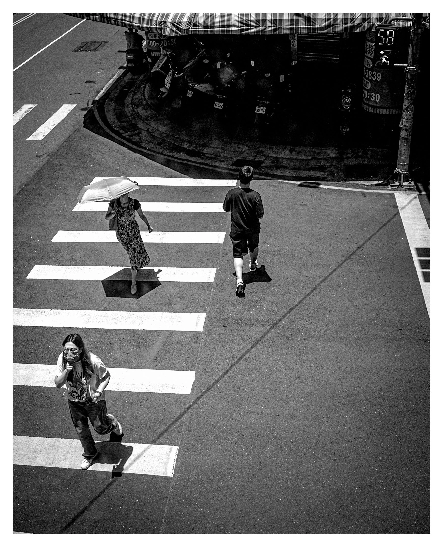Day 273/365 Three Lines, One Crossing: A High-Angle Study in Geometry