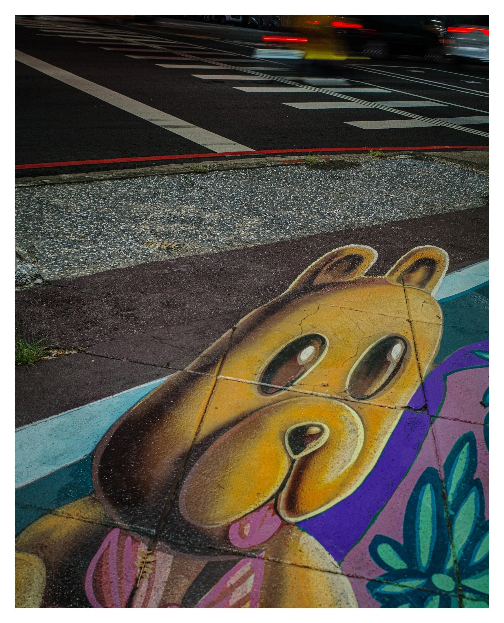 Day 264/365 The Sleeping Giant of the Crosswalk: A Night in Kaohsiung