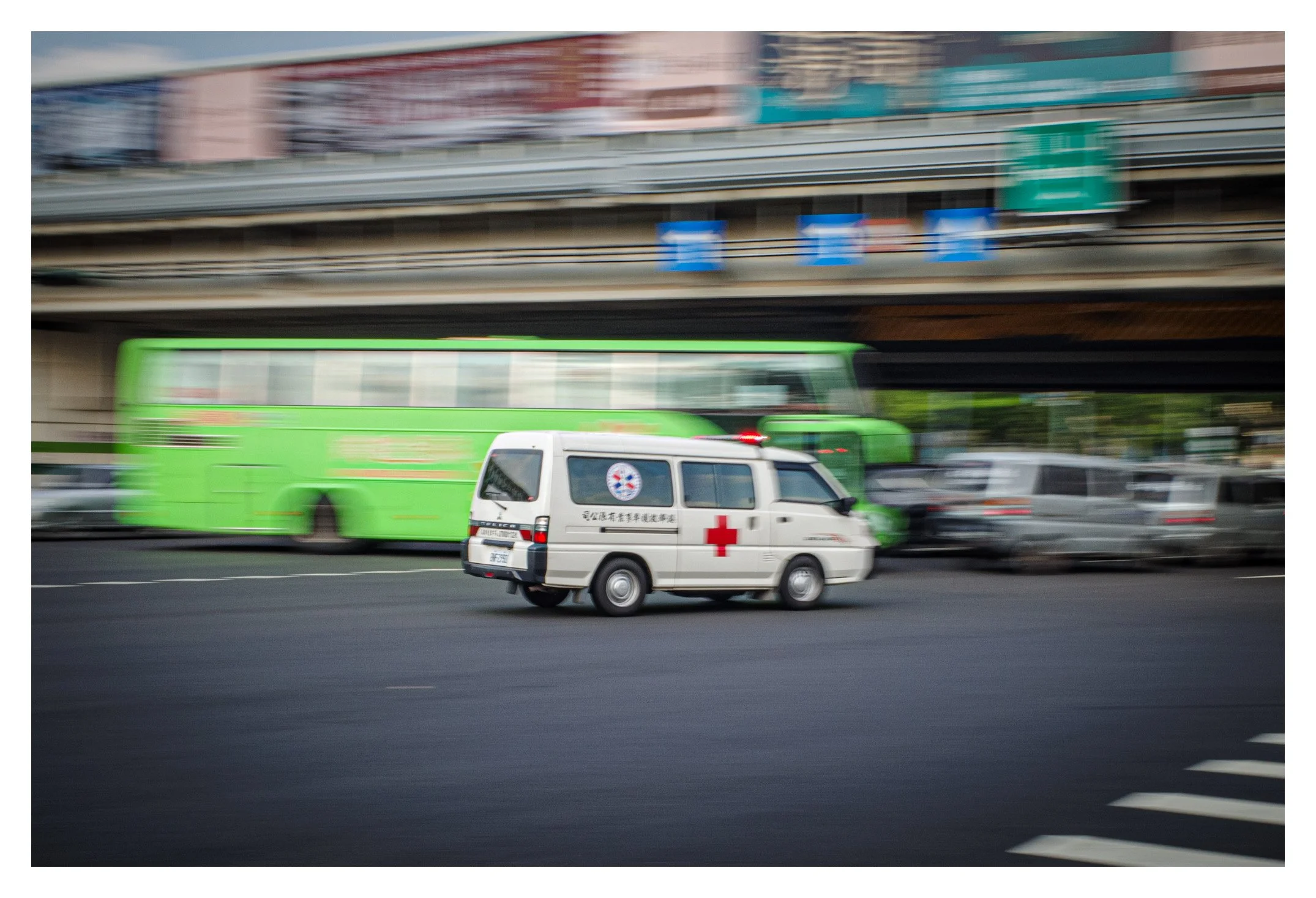 Day 183/365 The Speed of Life: A Panning Pulse Through Kaohsiung